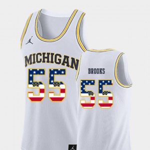 Men's Michigan #55 Eli Brooks White USA Flag College Basketball Jersey 564038-181